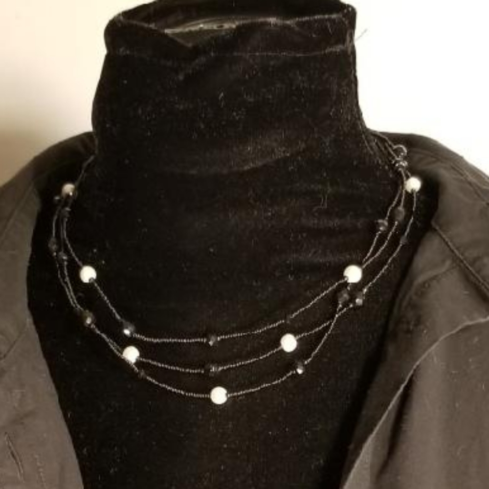 White House Black Market Beaded Necklace Jewelry
